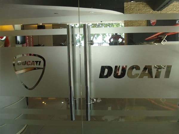 Cắt chữ decal Bình Phước